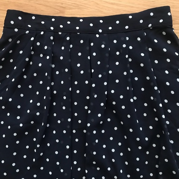 Old Navy Polka Dot Mini Skirt - Picture 2 of 4